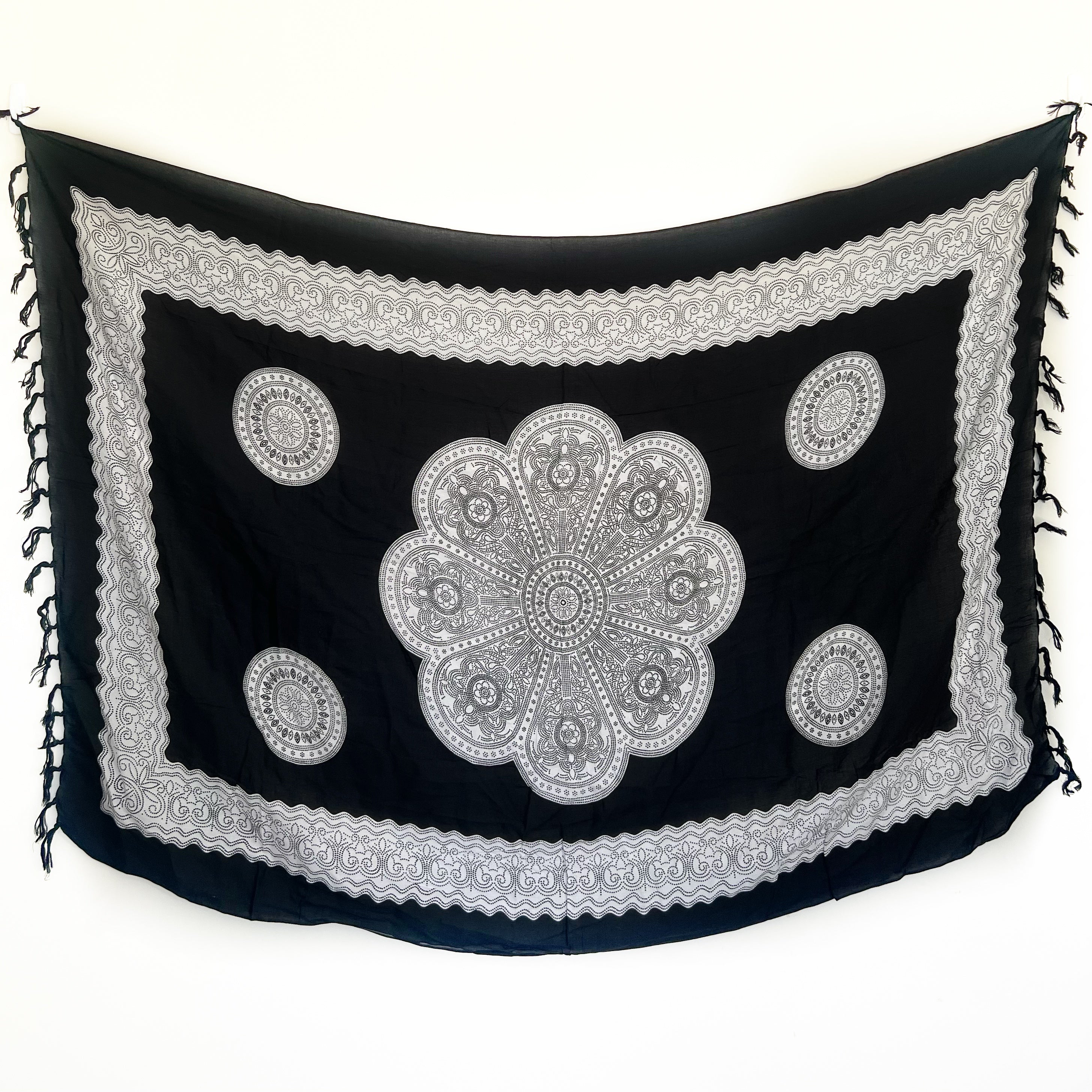 Black & White - Beach Sarong