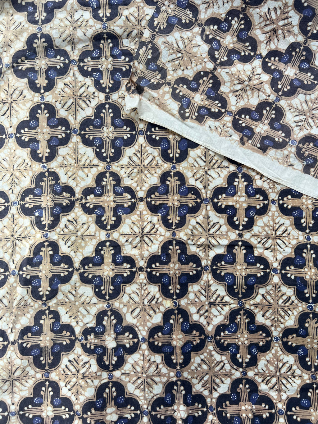 Vintage Indonesia Batik - Cream