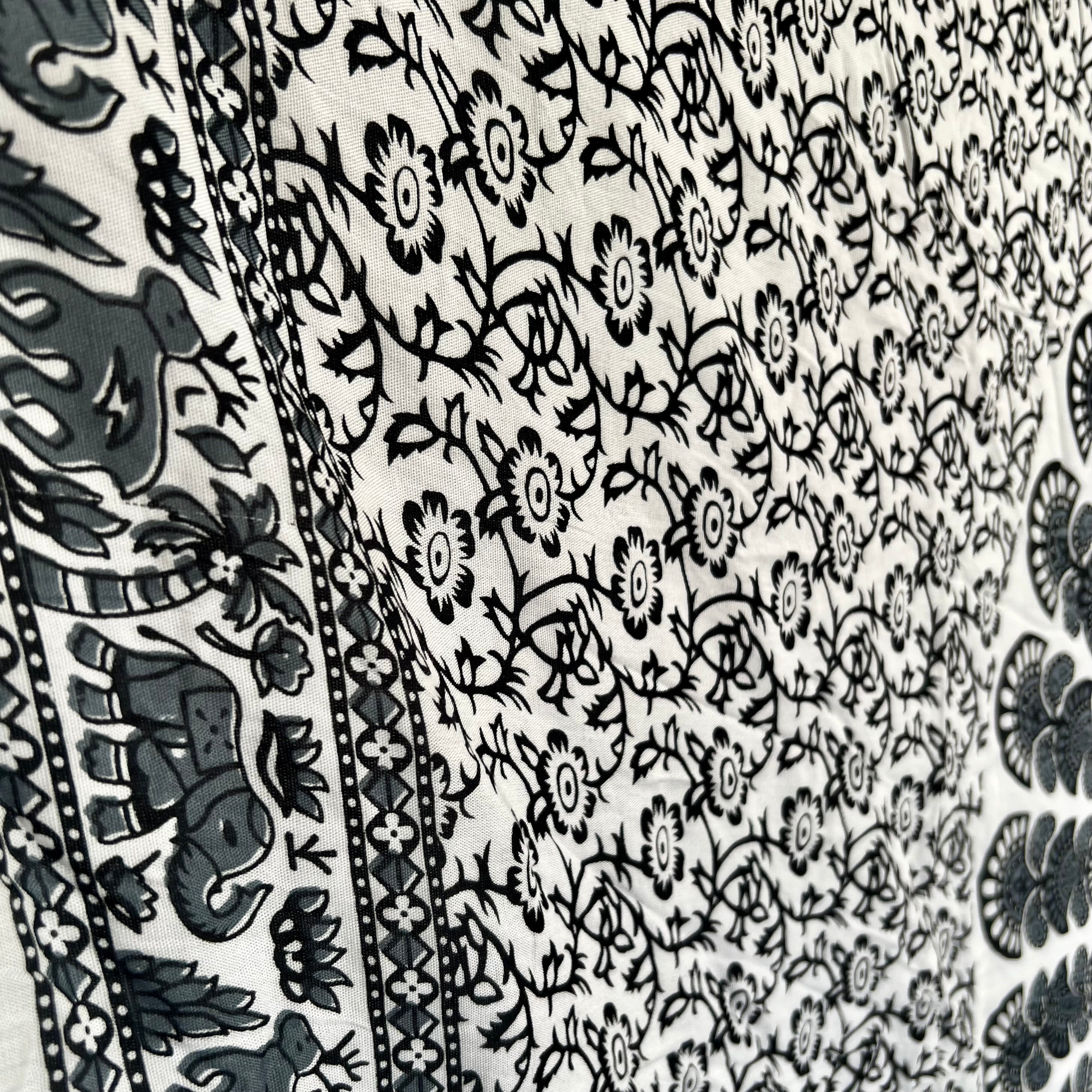 Greyscale Mandala - Beach Sarong