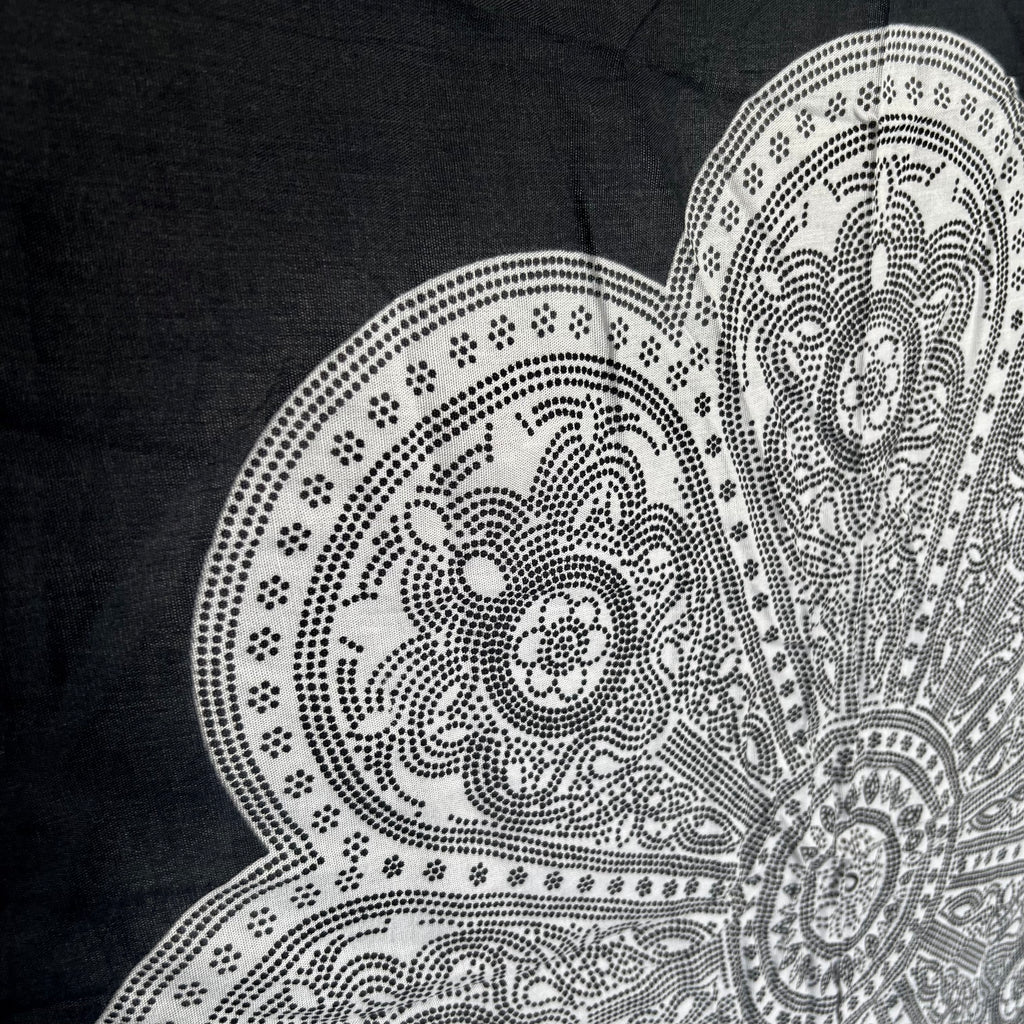 Black & White - Beach Sarong