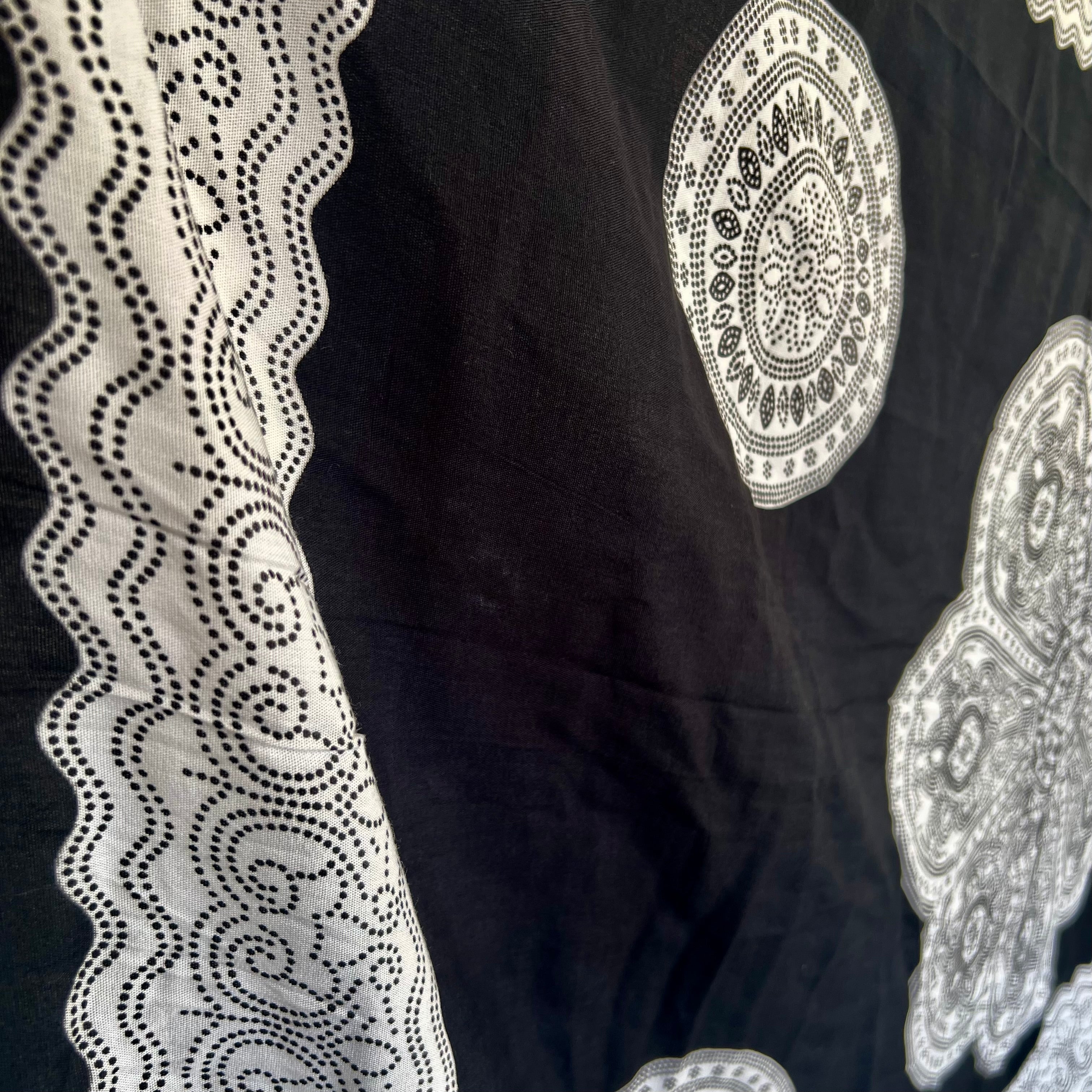 Black & White - Beach Sarong