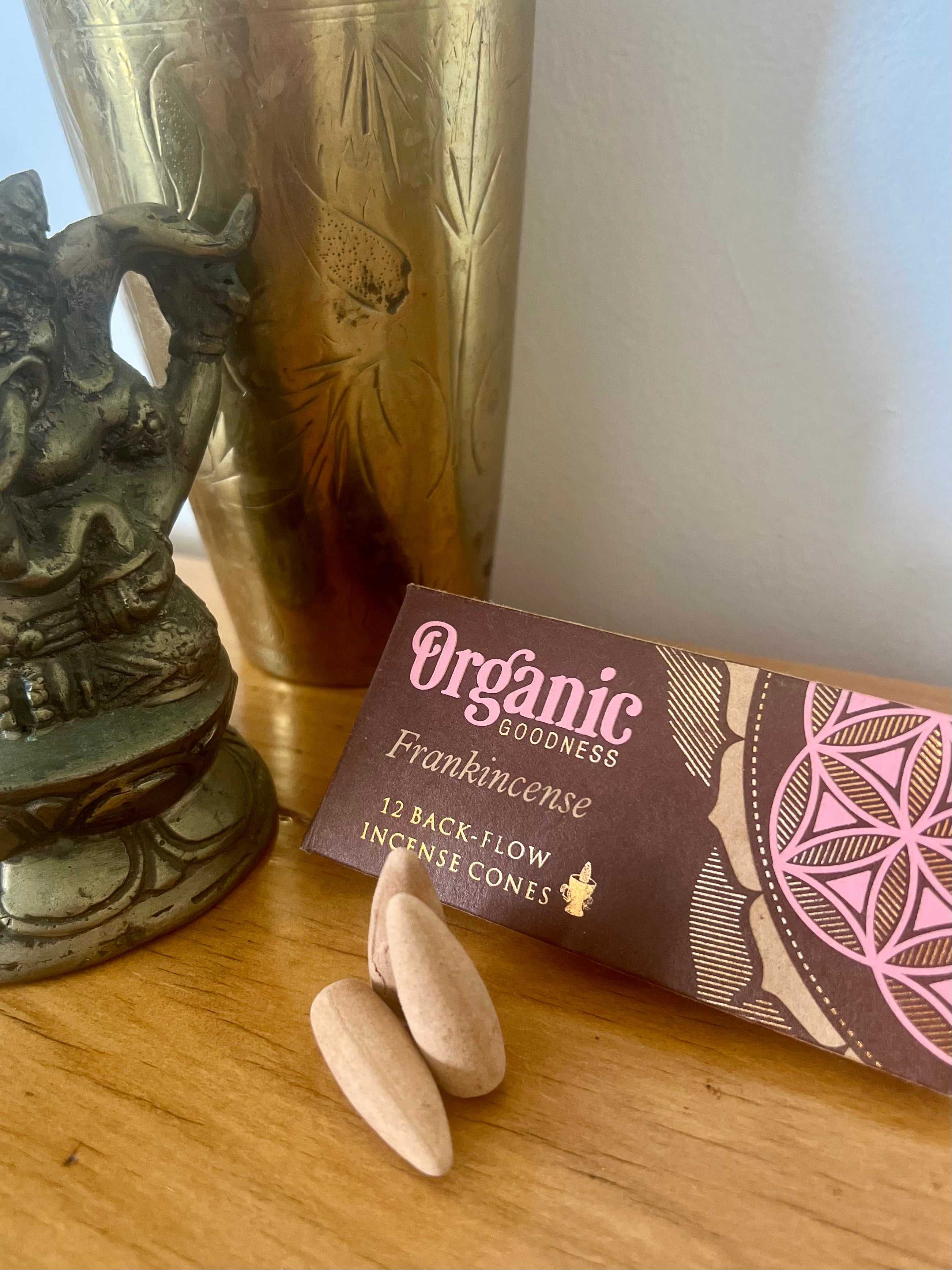 Frankincense Backflow Incense Cones – 12 pack